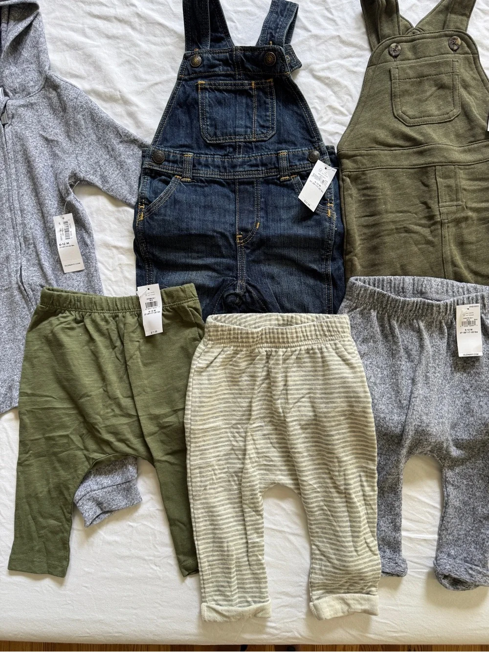 NWT Old Navy baby 6-12 month bundle
